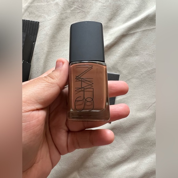NARS cosmetics foundation - Picture 5 of 10